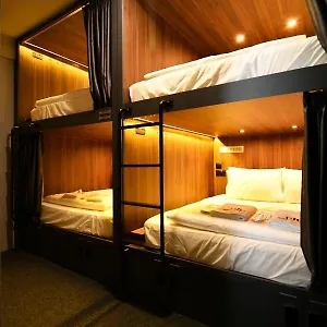 Wink At Mccallum Street Capsule hotel